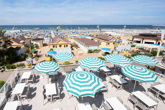 Terrazza panoramica sul mare