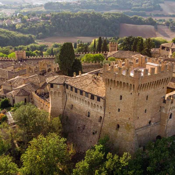 Gradara: castello, borgo e una storia d’amore